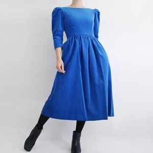 80s does 60s blue velvet cotton midi dress w/ puff sleeves & pockets